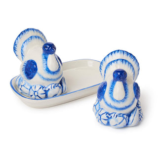 Blue and white Thanksgiving table decor
Turkey salt and pepper shaker set for Thanksgiving
Thanksgiving salt and pepper shakers with matching tray
Blue white turkey kitchen decor