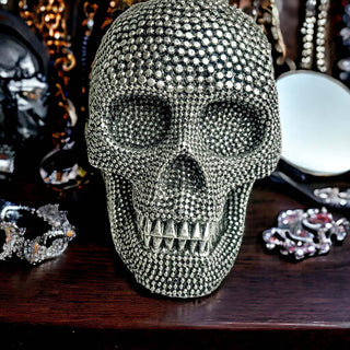 &nbsp;high end halloween decorations, high end halloween props, Gothic halloween decor ideas, Gothic Halloween Home Decor, Gothic Halloween Table decor, the gothic collection halloween decor, Black and gold halloween decor, black white and gold halloween decor, pink and gold halloween decor, gold halloween decor