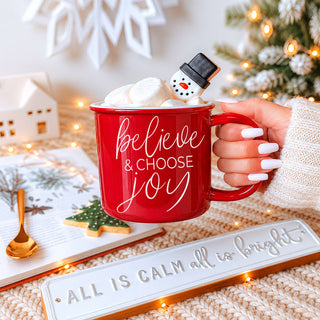 Cute festive coffee mug for women
Cozy cottage Christmas mug
Rustic Christmas kitchen decor
Holiday farmhouse drinkware
Christmas decor coffee cup display
Winter cottagecore coffee mug
Cozy cabin Christmas mug