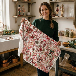 christmas kitchen towel for holiday baking and cooking
decorative dish towel for christmas kitchen cleanup
absorbent flour sack towel candy cane holiday use
kitchen hand towel for christmas decor and daily use
holiday towel for baking cookies christmas kitchen
