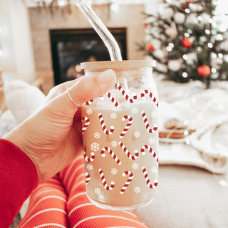 Christmas drinkware gift - candy cane glass tumbler with snowflake accents
Christmas coffee cup gift - 17oz glass tumbler with bamboo lid and straw