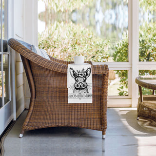 Vintage country bunny kitchen towel rustic botanical
English farmhouse bunny towel black white spring
Rustic cottage core bunny kitchen towel vintage Easter
Farmhouse vintage bunny dish towel botanical black white