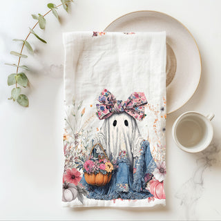 girly halloween hostess gift floral ghost kitchen towel
pastel fall décor towel with cute ghost and pumpkins
boho ghost kitchen towel with flowers and pink accents
whimsical halloween ghost towel for soft autumn décor
floral ghost hand towel for bathroom or guest powder room