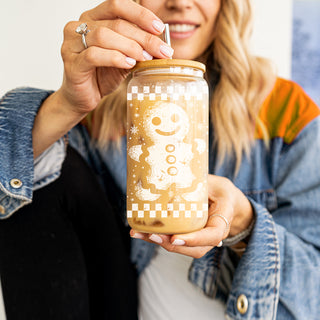 17oz retro Christmas glass tumbler - Vintage gingerbread holiday coffee cup with bamboo lid straw - Festive kitchen gift
Christmas kitchen gift - retro gingerbread glass tumbler with straw