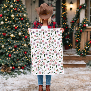 holiday kitchen decor for small kitchens towel
apartment christmas decor kitchen towel ideas
tiny kitchen christmas styling towel decor
minimal space holiday decor kitchen towel
small home christmas kitchen towel styling
holiday home makeover kitchen towel
seasonal decor switch kitchen towel christmas