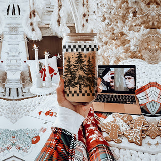 Wholesale Holiday drinkware gifts vintage glass cup 17oz - Retro Christmas tree coffee tumbler bamboo lid - Checkered accessories
Christmas tree retro tumbler cup - rustic glass holiday kitchen gift