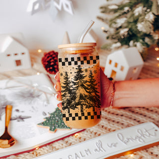 Holiday coffee mug – 17oz glass tumbler with reusable straw and retro Christmas design
Christmas coffee cup – glass tumbler with retro tree for holiday mornings
Unique Christmas coffee gift – retro tree 17oz glass tumbler for home bar