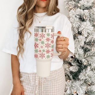 Christmas beverage tumbler with snowflakes
green winter coffee tumbler
festive pastel Christmas water cup
snowflake Christmas tumbler for everyday use
pretty winter holiday travel cup
Christmas cup with feminine snowflake pattern
pink green festive drinkware
holiday tumbler with soft winter colors
winter snowflake beverage tumbler
Christmas drink tumbler with blush accents
festive pink winter cup with handle
green holiday snowflake drink cup
pastel Christmas beverage tumbler
Pink Green Christmas Snowflakes
