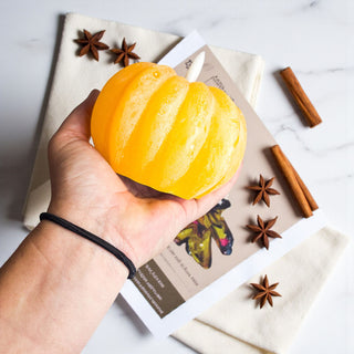 flameless fall candles for cozy home decor
Thanksgiving centerpiece ideas with LED candles