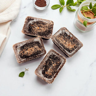 Crunch Caramel Latte XL Wax Melts | Coffee Scented Soy Wax Melts | Fall Home Fragrance
Fill your home with the cozy scent of caramel latte, roasted coffee, cinnamon and vanilla. Handmade XL soy wax melts with long-lasting fragrance, perfect for fall home decor, coffee lovers, wax warmers, gifts and cozy farmhouse spaces.