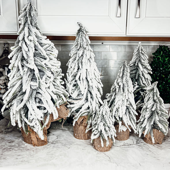 Artificial Christmas Tree for Tabletops with snow