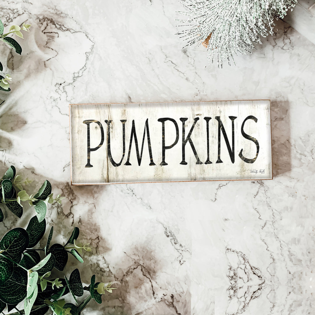Wooden Pumpkin Sign With Faux Wooden Design
